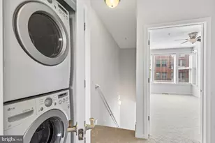 1700 E Eager Street E, Baltimore, MD 21205 - Photo 18