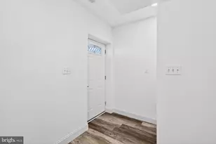 2500 W Franklin St, Baltimore, MD 21223 - Photo 16