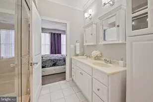 27 Yogurt Ln, Baltimore, MD 21231 - Photo 20