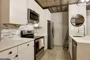 12 W Montgomery Street W, Baltimore, MD 21230 - Photo 2