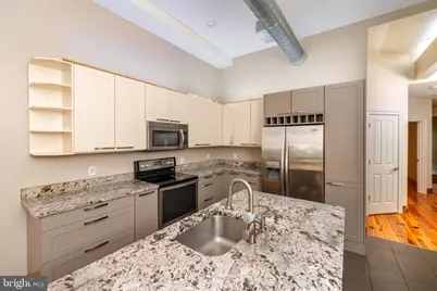 933 N Calvert Street #B, Baltimore, MD 21202 - Photo 2