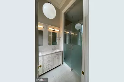 18 E Mt Vernon Place #3, Baltimore, MD 21202 - Photo 20