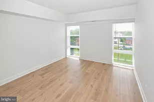 3601 Clarks Ln, Baltimore, MD 21215 - Photo 14