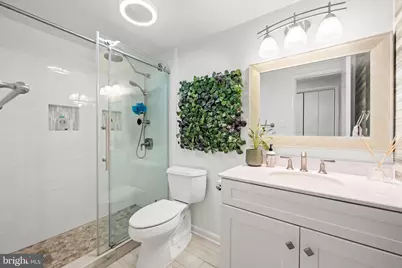 121 Cross Keys Road #R121D, Baltimore, MD 21210 - Photo 16