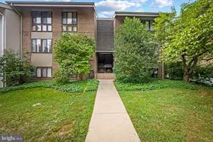 121 Cross Keys Rd, Baltimore, MD 21210 - Photo 4