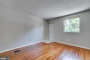 2002 Hollins Ferry, Baltimore, MD 21230 - Photo 6
