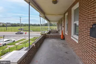 1504 N Pulaski Street N, Baltimore, MD 21217 - Photo 2