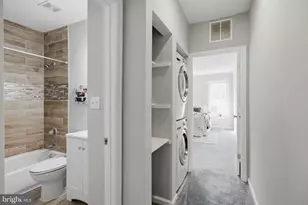 814 N Rose St, Baltimore, MD 21205 - Photo 12