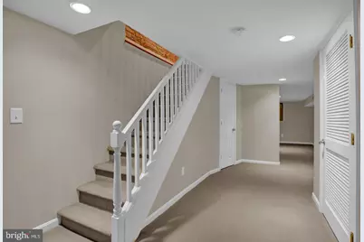 404 E Lorraine Avenue, Baltimore, MD 21218 - Photo 8
