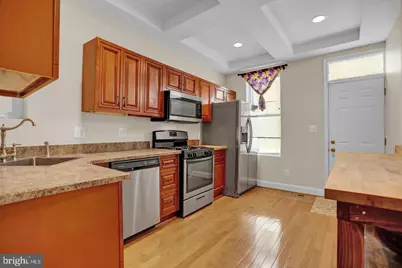 404 E Lorraine Avenue, Baltimore, MD 21218 - Photo 2