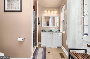 1002 Olive St, Baltimore, MD 21230 - Photo 6