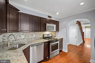 2236 Essex St, Baltimore, MD 21231 - Photo 8