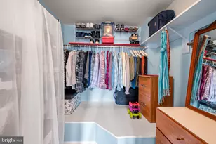 1 Hamill Ct, Baltimore, MD 21210 - Photo 10