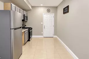 2831 Parkwood Ave, Baltimore, MD 21217 - Photo 6