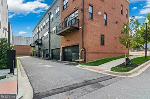 915 S Grundy St, Baltimore, MD 21224 - Photo 38