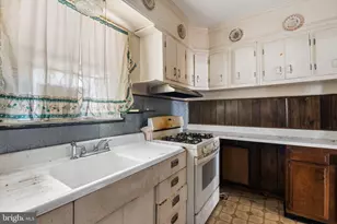 1412 N Dukeland St, Baltimore, MD 21216 - Photo 16