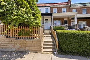 3227 Phelps Ln, Baltimore, MD 21229 - Photo 2