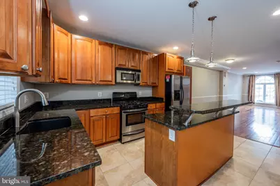226 S East Avenue S, Baltimore, MD 21224 - Photo 6