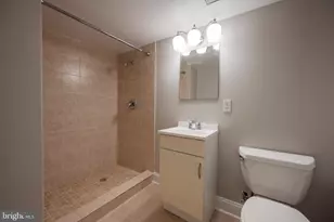 226 S East Ave S, Baltimore, MD 21224 - Photo 20
