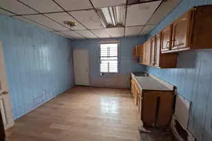 3325 McElderry St, Baltimore, MD 21205 - Photo 10