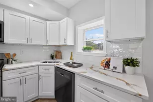 1613 N Longwood St, Baltimore, MD 21216 - Photo 14