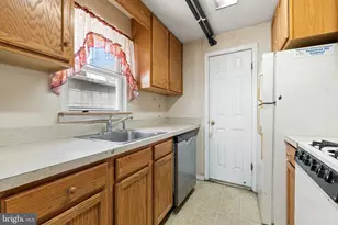 1921 Aliceanna St, Baltimore, MD 21231 - Photo 14