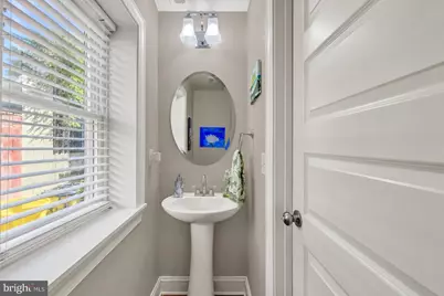 404 S Castle Street, Baltimore, MD 21231 - Photo 6
