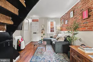 402 S Dallas St, Baltimore, MD 21231 - Photo 2