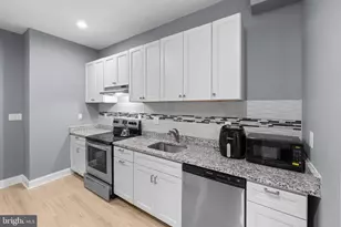1007 Bennett Pl, Baltimore, MD 21223 - Photo 6