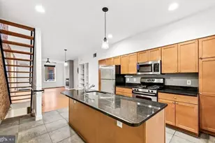 19 S Curley St, Baltimore, MD 21224 - Photo 10