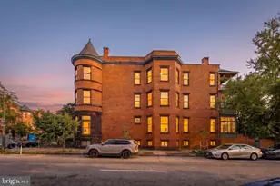 2746 St Paul St, Baltimore, MD 21218 - Photo 4