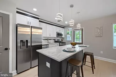 302 Martingale Avenue, Baltimore, MD 21229 - Photo 6