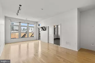 1209 N Charles St, Baltimore, MD 21201 - Photo 8