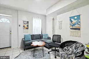 1021 N Caroline St, Baltimore, MD 21205 - Photo 10