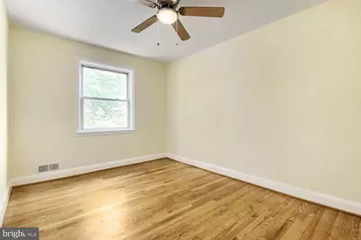 220 N Edgewood Street, Baltimore, MD 21229 - Photo 14