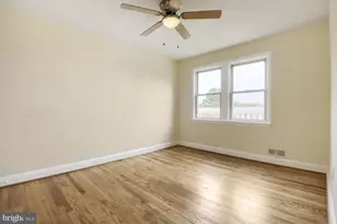 220 N Edgewood St, Baltimore, MD 21229 - Photo 12