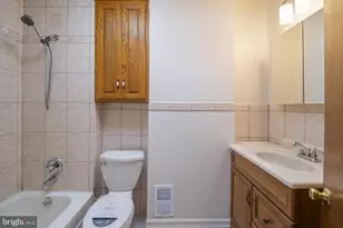 110 S Collins Ave S, Baltimore, MD 21229 - Photo 20