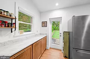 3711 Clipper Rd, Baltimore, MD 21211 - Photo 14