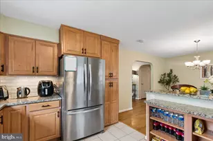 418 N Chapel Gate Ln, Baltimore, MD 21229 - Photo 10