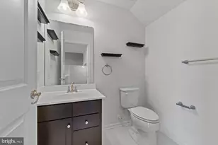 4662 Hudson St, Baltimore, MD 21224 - Photo 10