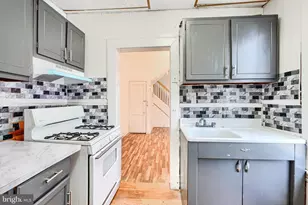 2515 Oswego Ave, Baltimore, MD 21215 - Photo 10