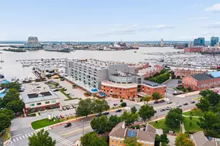 2702 Lighthouse Pt E, Baltimore, MD 21224 - Photo 30