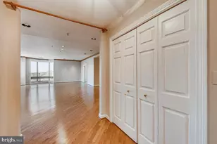 10 E Lee St, Baltimore, MD 21202 - Photo 26