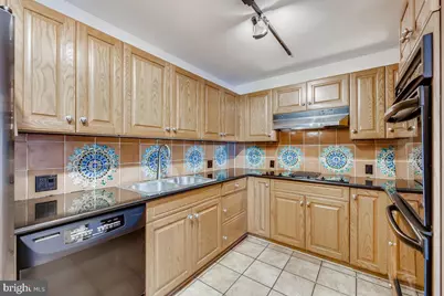 10 E Lee Street #2608, Baltimore, MD 21202 - Photo 4