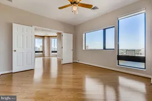 10 E Lee St, Baltimore, MD 21202 - Photo 16