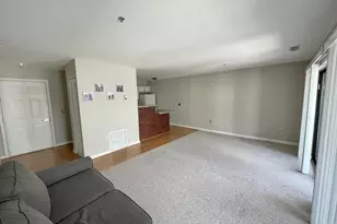 2702 E Lighthouse Pt E, Baltimore, MD 21224 - Photo 6