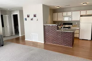 2702 E Lighthouse Pt E, Baltimore, MD 21224 - Photo 8