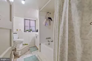 117 W 29th St, Baltimore, MD 21218 - Photo 28