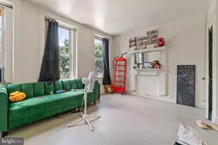 117 W 29th St, Baltimore, MD 21218 - Photo 4