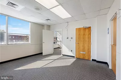 3350 Wilkens Avenue #303, Baltimore, MD 21229 - Photo 6